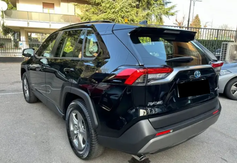 TOYOTA RAV 4 (01/05/2022) - 